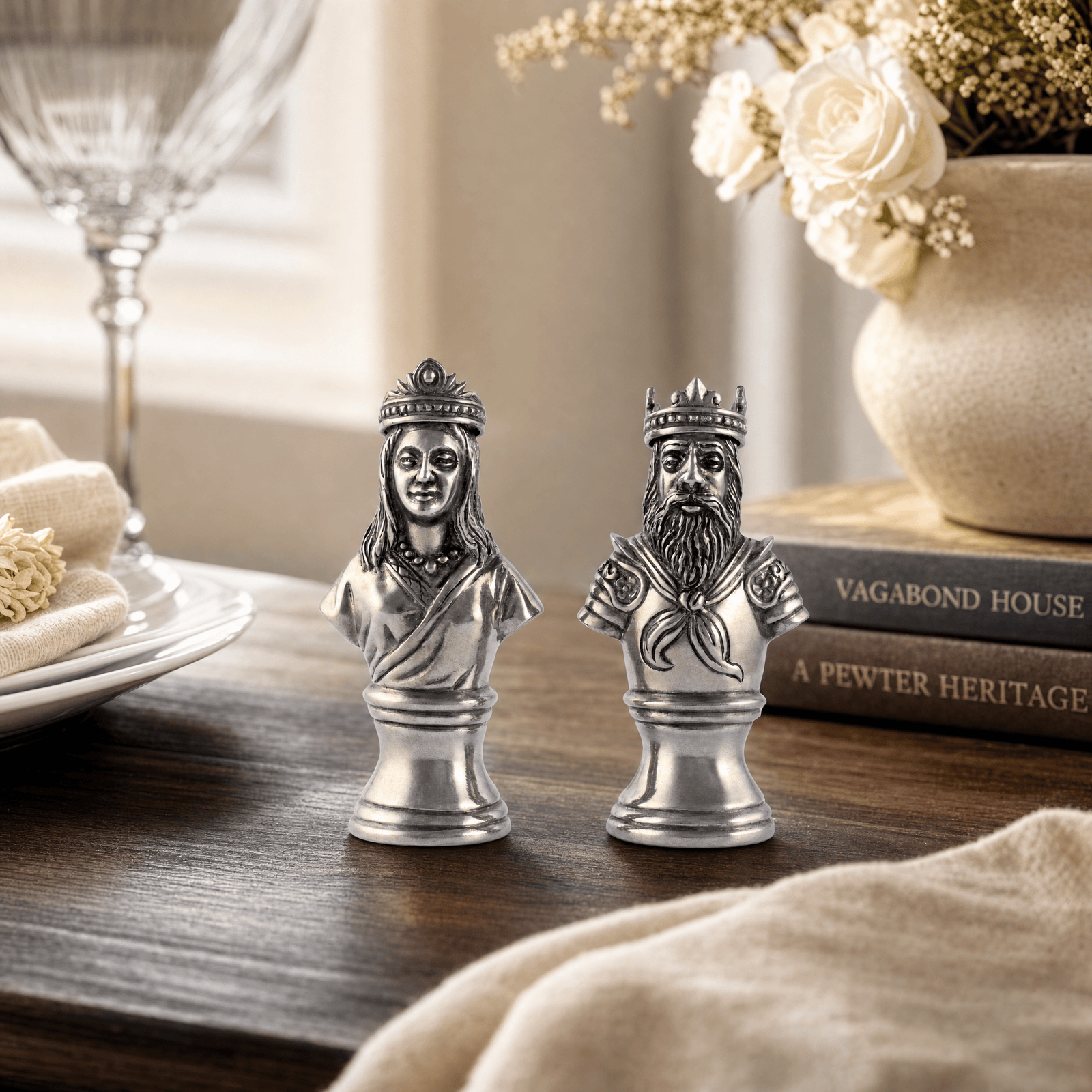 King and Queen Salt and Pepper Shaker 1